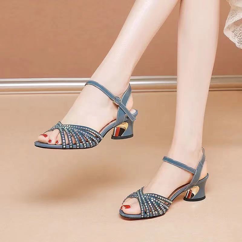 Rhinestone Word Strap Sandals Women Low Heel Toe Patent Leather Fashion Shoes